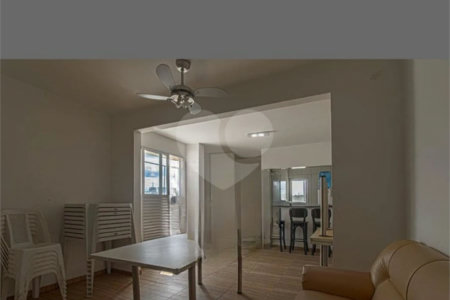 Apartamento à venda com 3 quartos, sendo 1 suíte,  em Aclimação, São Paulo, SP
