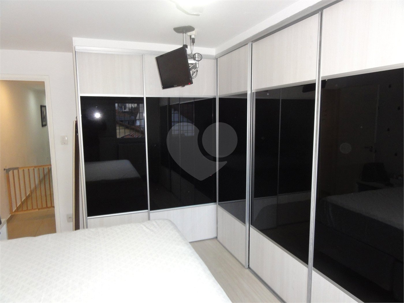 Sobrado à venda com 3 quartos, sendo 1 suíte, em Tremembé, São Paulo, SP
