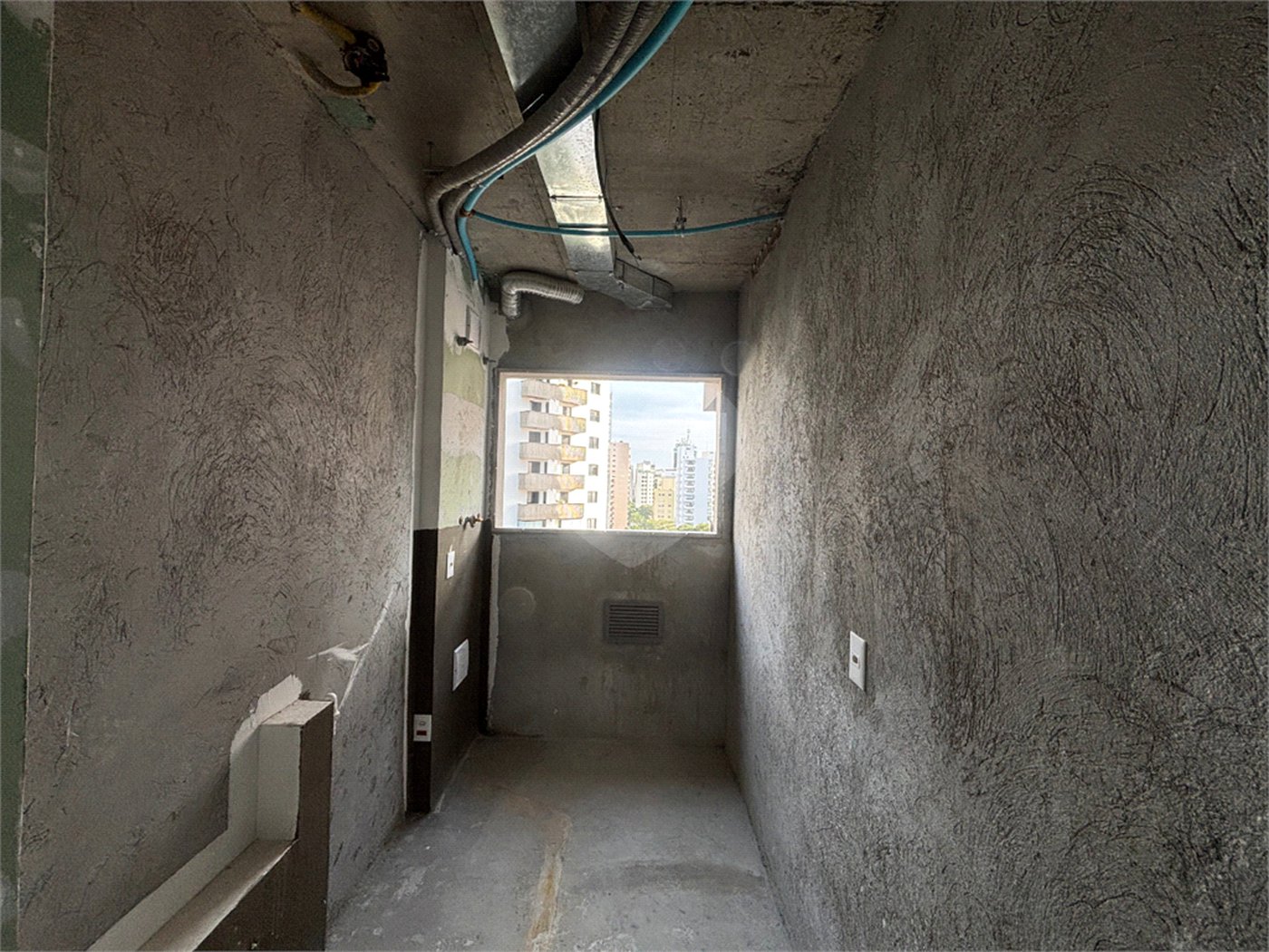Apartamento à venda com 3 suítes em Moema, São Paulo, SP
