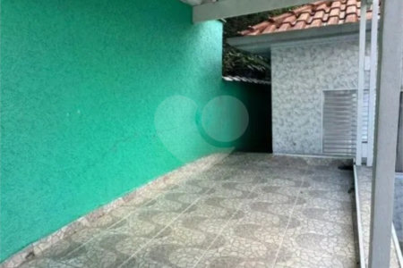 Casa à venda com 4 quartos em Parque Maria Domitila, São Paulo, SP