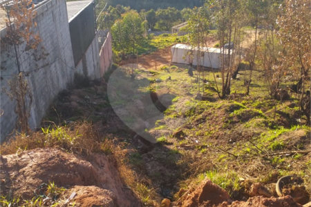 Terreno à venda em Parque Astúrias, Suzano, SP