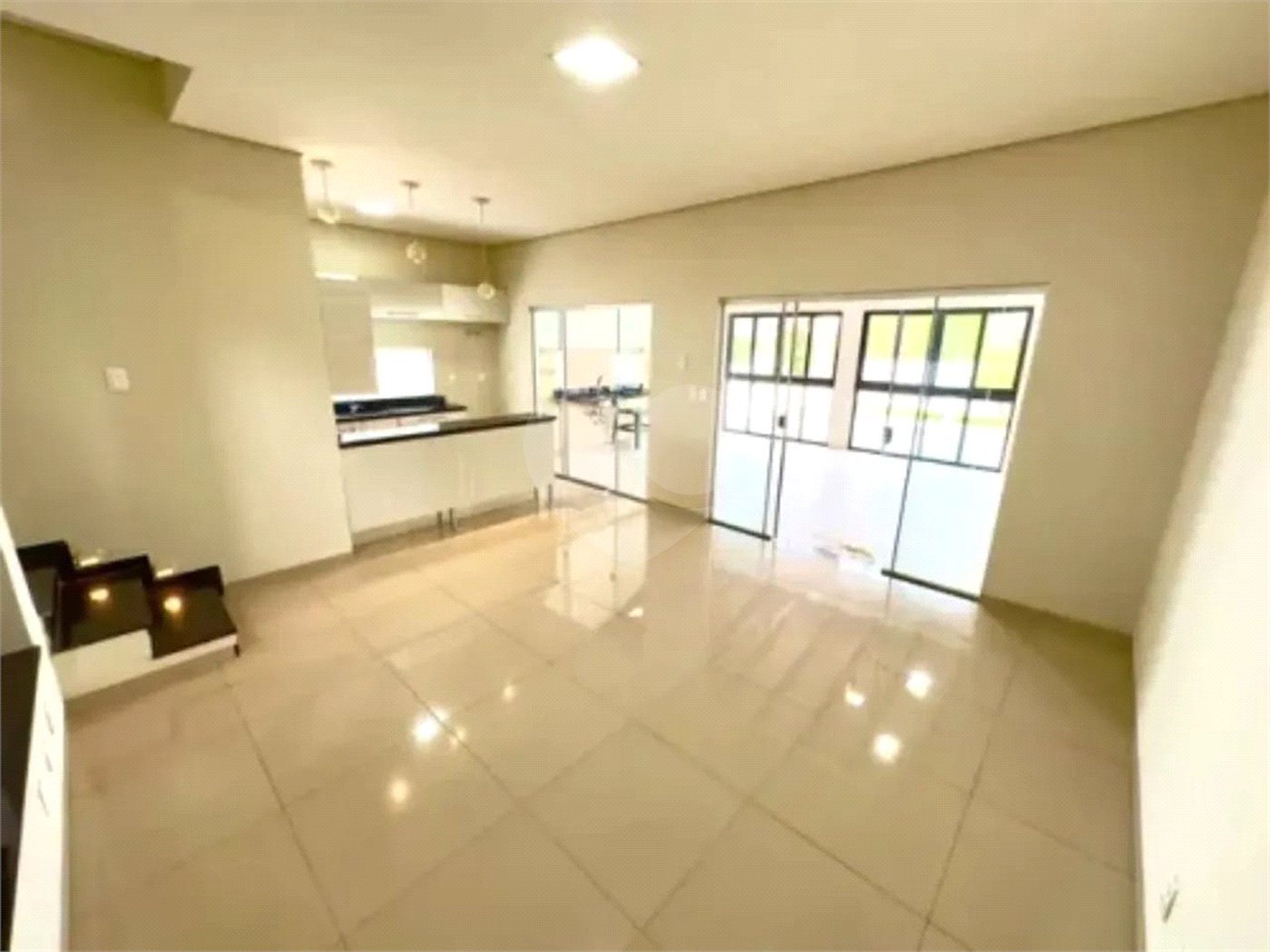 Condomínio à venda com 4 quartos, sendo 2 suítes, em Jardim Imperial, Cuiabá, MT