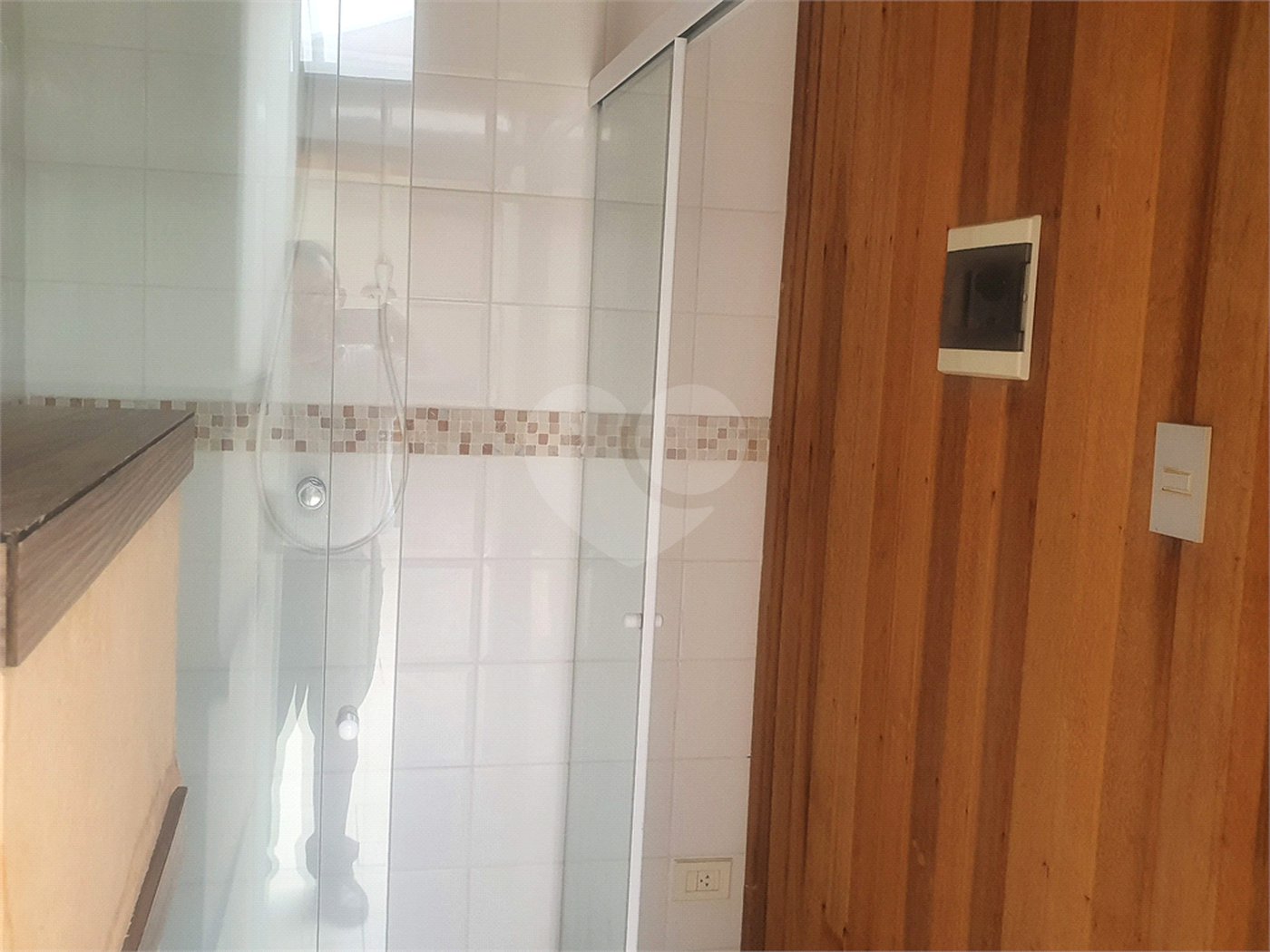 Casa à venda com 4 quartos, sendo 2 suítes,  no condomínio Lake Louise, São Paulo - SP