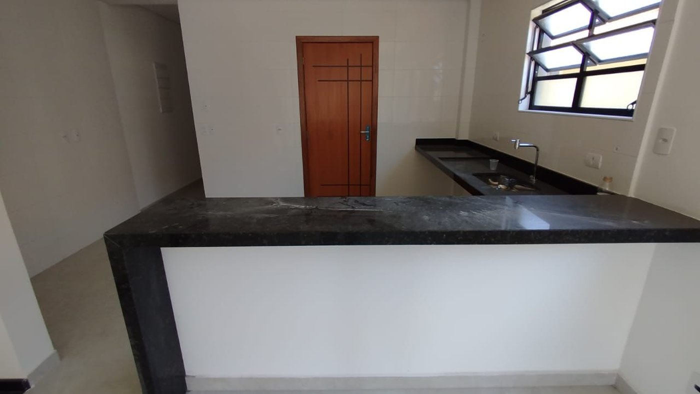 Casa com 3 dormitórios/Suítes, piscina à venda, 220 m² - Embaré - Santos/SP