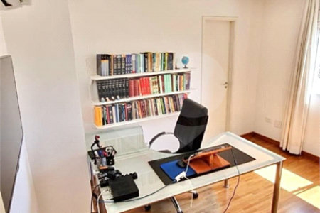 Apartamento à venda com 3 suítes em Vila Romana, São Paulo, SP