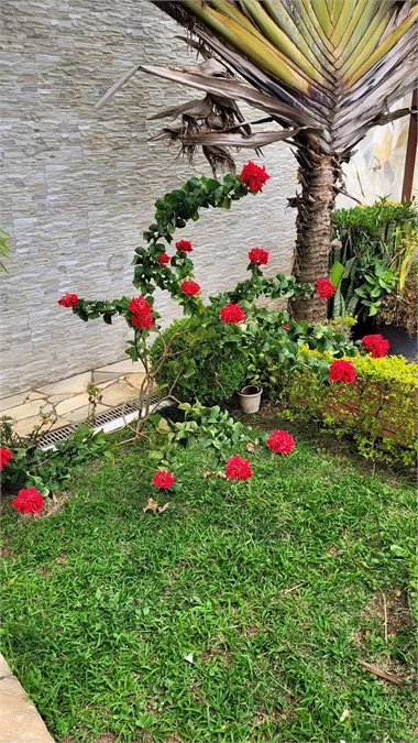 Sobrado à venda com 3 quartos, sendo 1 suíte, em Chácara Recanto Verde, Cotia, SP