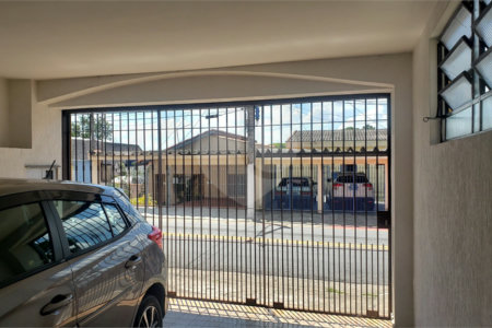 Casa Térrea à venda com 3 quartos, sendo 1 suíte,  em Campo Grande, São Paulo, SP