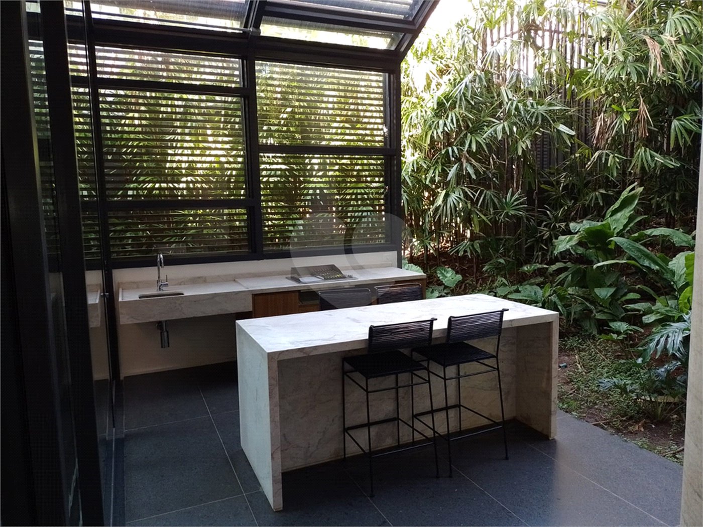Apartamento à venda ou para alugar com 1 suíte em Jardim das Bandeiras, São Paulo, SP