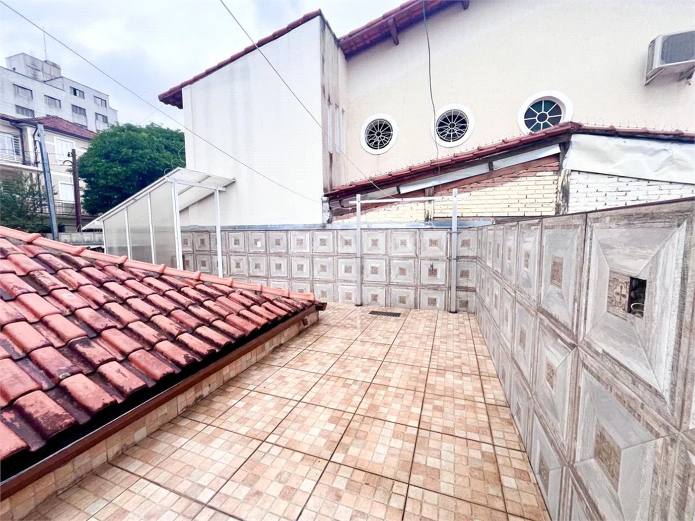 Casa à venda com 4 quartos, sendo 2 suítes, em Jardim São Paulo(zona Norte), São Paulo, SP