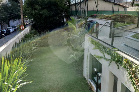 Apartamento à venda com 3 quartos, sendo 1 suíte,  em Santo Amaro, São Paulo, SP