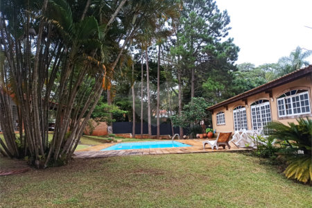 Chácara à venda com 5 quartos, sendo 3 suítes, em Parque Residencial Atibaia, Atibaia, SP