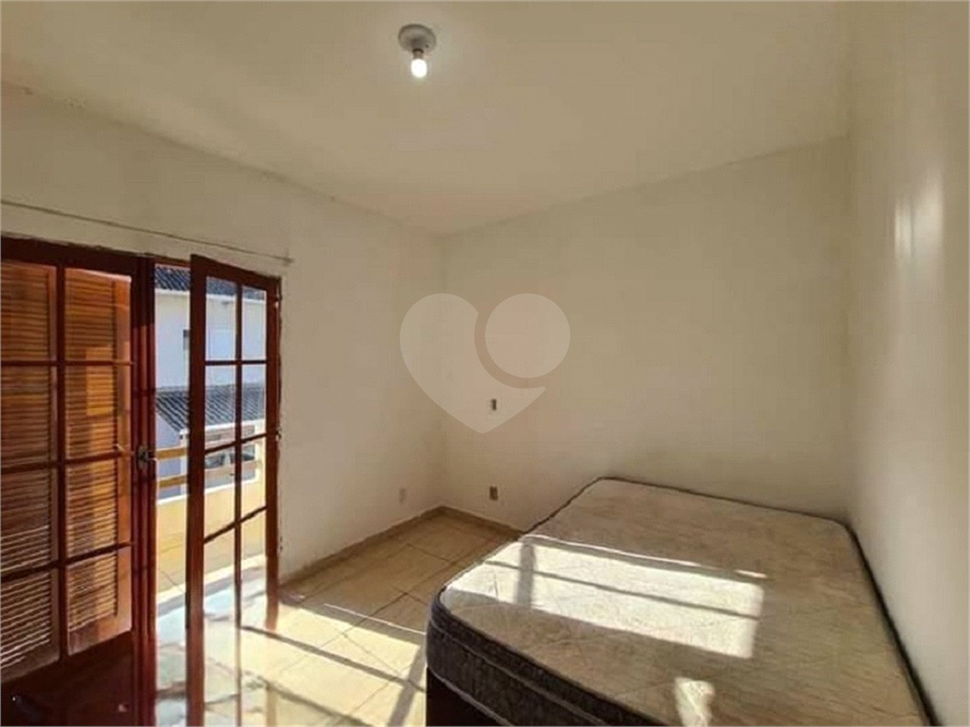 Casa à venda com 2 quartos no condomínio Villagio dos Pinhais, Pinhalzinho - SP