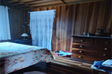 Chácara à venda com 4 quartos, sendo 1 suíte, em Chácaras Fernão Dias, Atibaia, SP