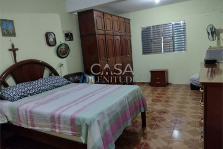 Casa à venda com 4 quartos, sendo 1 suíte, em Parque das Laranjeiras, Sorocaba, SP