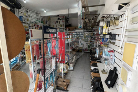 Salão para alugar em Vila Acoreana, Poá, SP