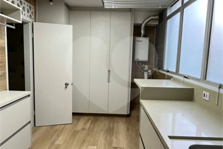Apartamento à venda com 4 suítes em Vila Suzana, São Paulo, SP