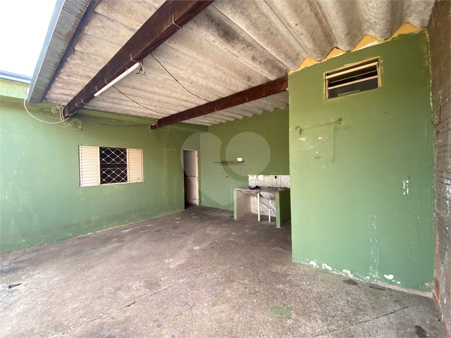 Casa à venda com 2 quartos em Loteamento Municipal São Carlos 3, São Carlos, SP