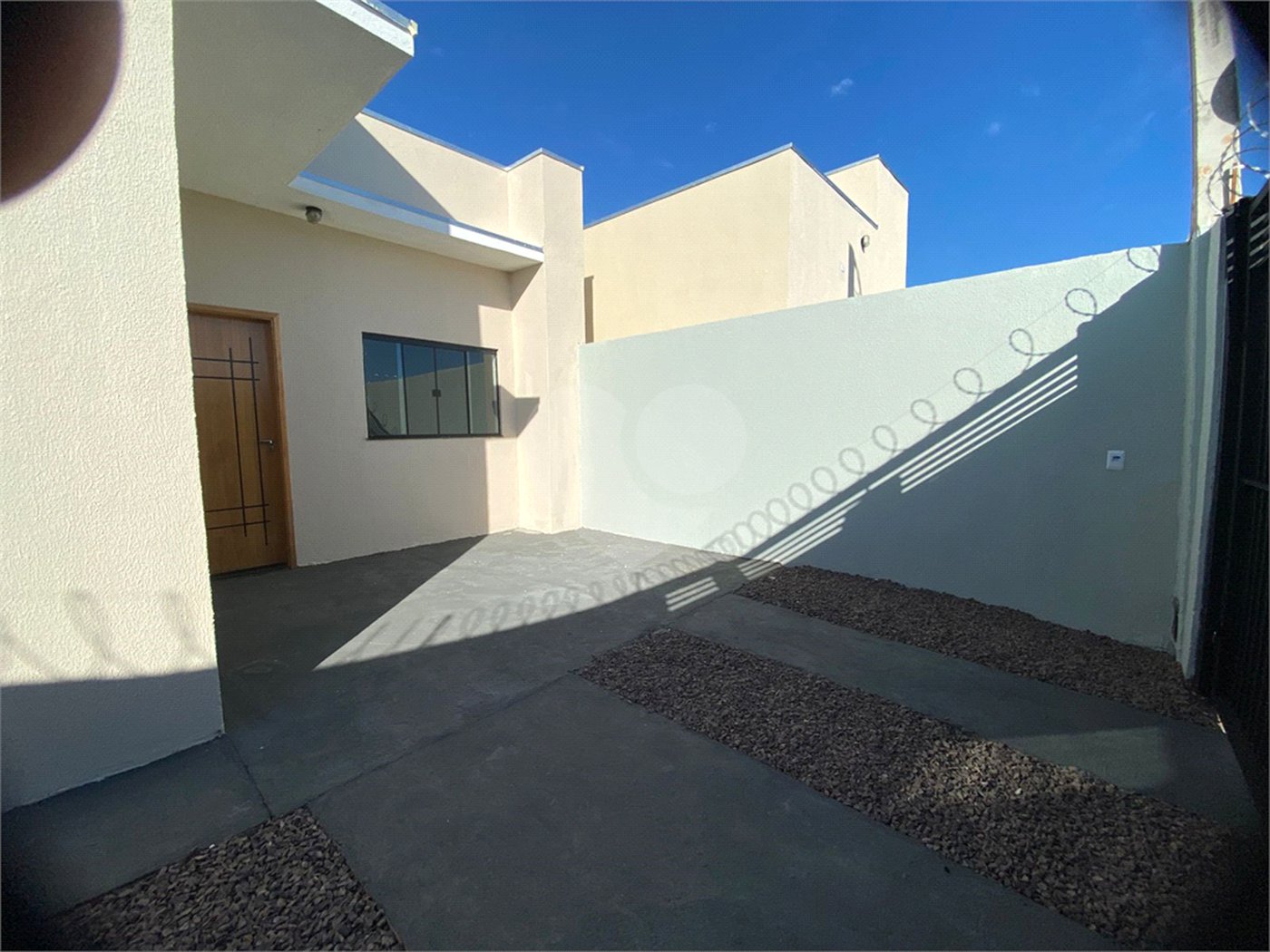 Casa à venda com 2 quartos, sendo 1 suíte, em Ipê, Três Lagoas, MS