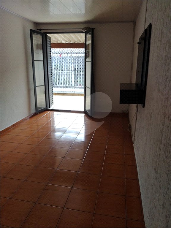 Sobrado à venda com 2 quartos em Tremembé, São Paulo, SP