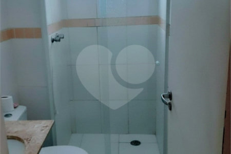 Apartamento à venda com 2 quartos em Vila Cruz das Almas, São Paulo, SP
