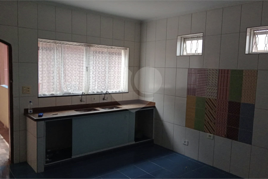 Casa Térrea à venda com 3 quartos, sendo 1 suíte, em Vila Irmãos Arnoni, São Paulo, SP