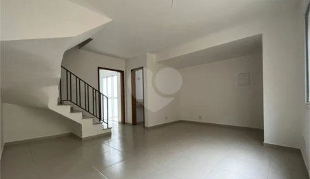 Casa à venda com 2 suítes no condomínio Residencial DI Luca, São Paulo - SP