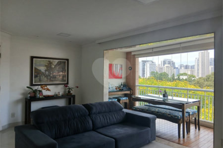 Apartamento à venda com 3 quartos, sendo 1 suíte, em Tatuapé, São Paulo, SP