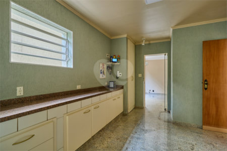 Sobrado à venda com 4 quartos, sendo 1 suíte, em Brooklin Velho, São Paulo, SP