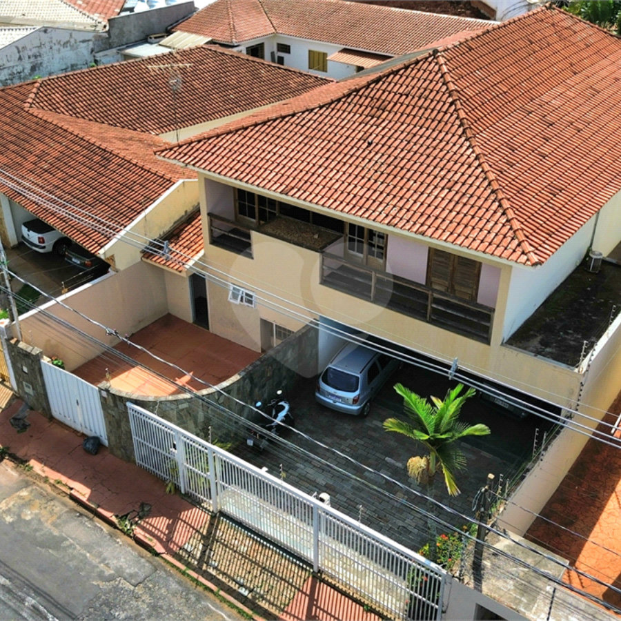 Sobrado à venda com 4 quartos, sendo 2 suítes, em Jardim Primavera, Araraquara, SP