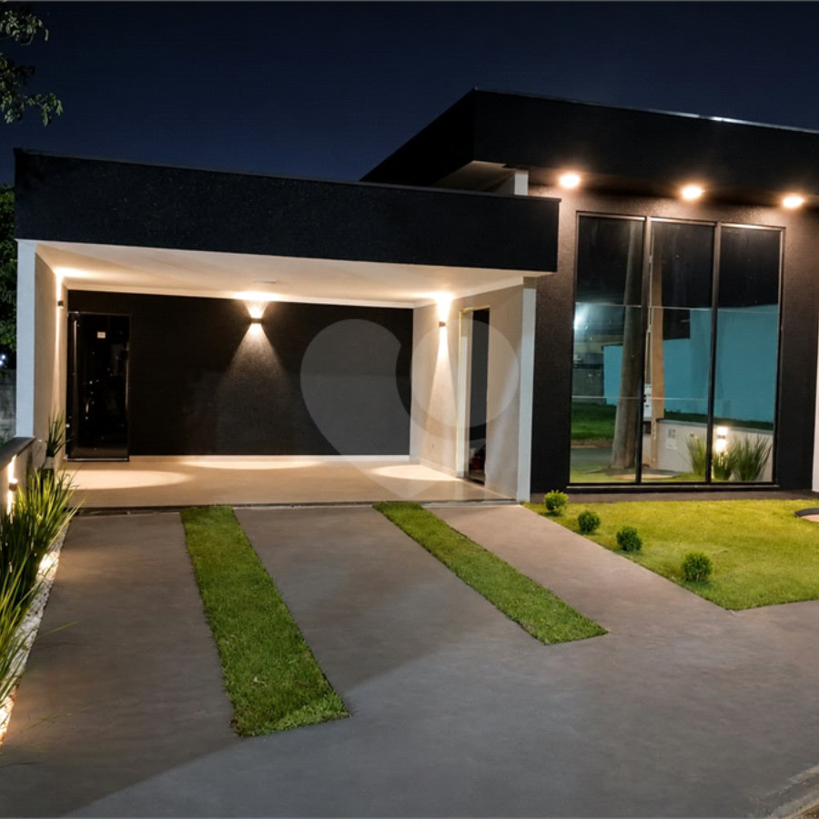 Casa à venda com 3 quartos, sendo 1 suíte, no condomínio Residencial Alto da Boa Vista, Araraquara - SP