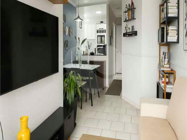 Apartamento à venda com 3 quartos, sendo 1 suíte,  em Tatuapé, São Paulo, SP