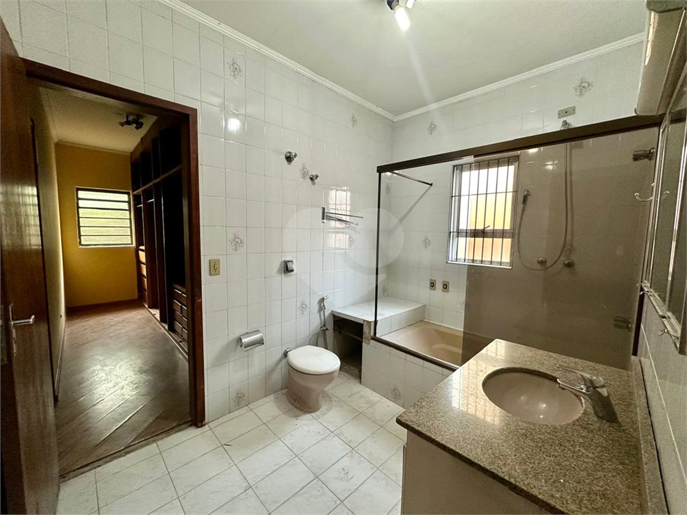 Sobrado à venda com 3 suítes em Santa Teresinha, São Paulo, SP