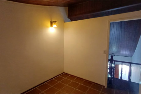 Sobrado à venda com 5 quartos, sendo 2 suítes, em Parque Continental, São Paulo, SP