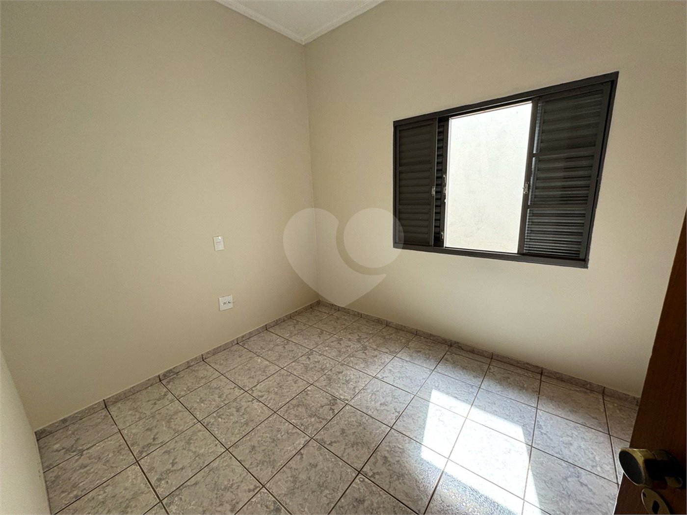 Casa à venda com 3 quartos, sendo 1 suíte, em Jardim Ártico, Araraquara, SP