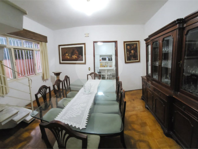 Casa à venda com 4 quartos, sendo 2 suítes,  em Vila Cordeiro, São Paulo, SP