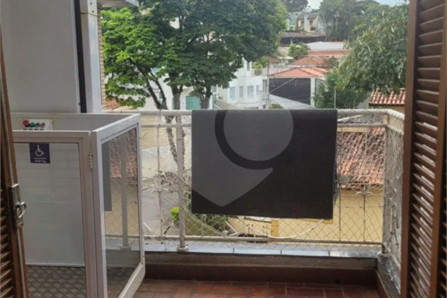 SOBRADO 3 QUARTOS NO JARDIM FLORESTA ZONA NORTE