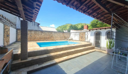 Casa à venda com 4 quartos, sendo 1 suíte, em Campo Grande, Rio de Janeiro, RJ