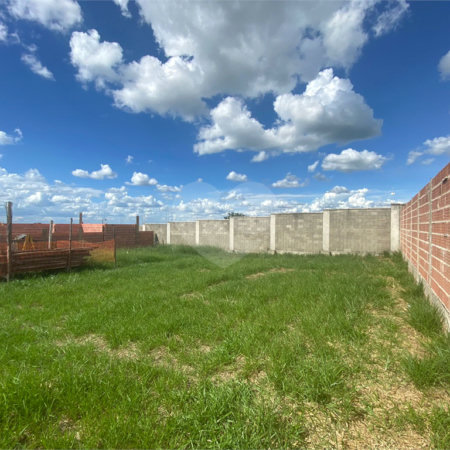 Terreno no Residencial Villeneuve