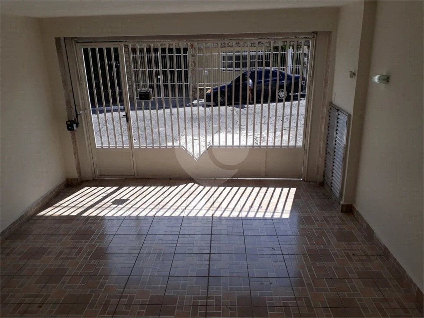 Sobrado á venda 222m² 3 quartos na região do metrô Guilhermina Esperança, Penha