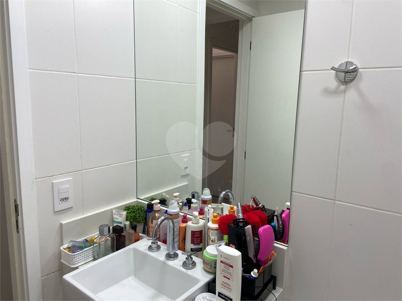 Apartamento à venda Campo Belo, 74 m², 3 dormitórios, 1 suíte, varanda gourmet, 2 vagas, depósito