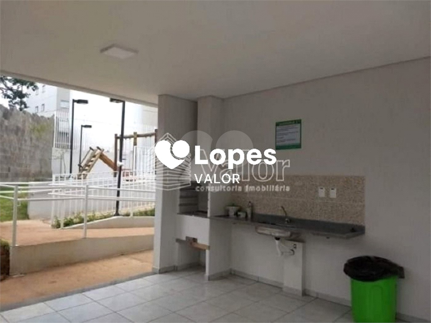 Apartamento no Condomínio Parque dos Manacás