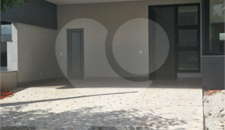 Casa à venda com 3 suítes no condomínio Terras da Estância, Paulínia - SP