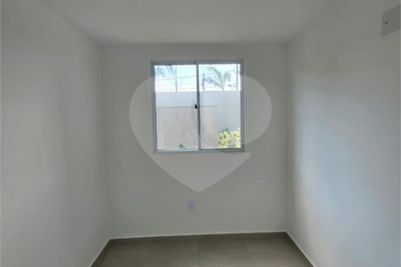 Apartamento para alugar com 2 quartos, sendo 1 suíte, em Nova São Pedro, São Pedro da Aldeia, RJ