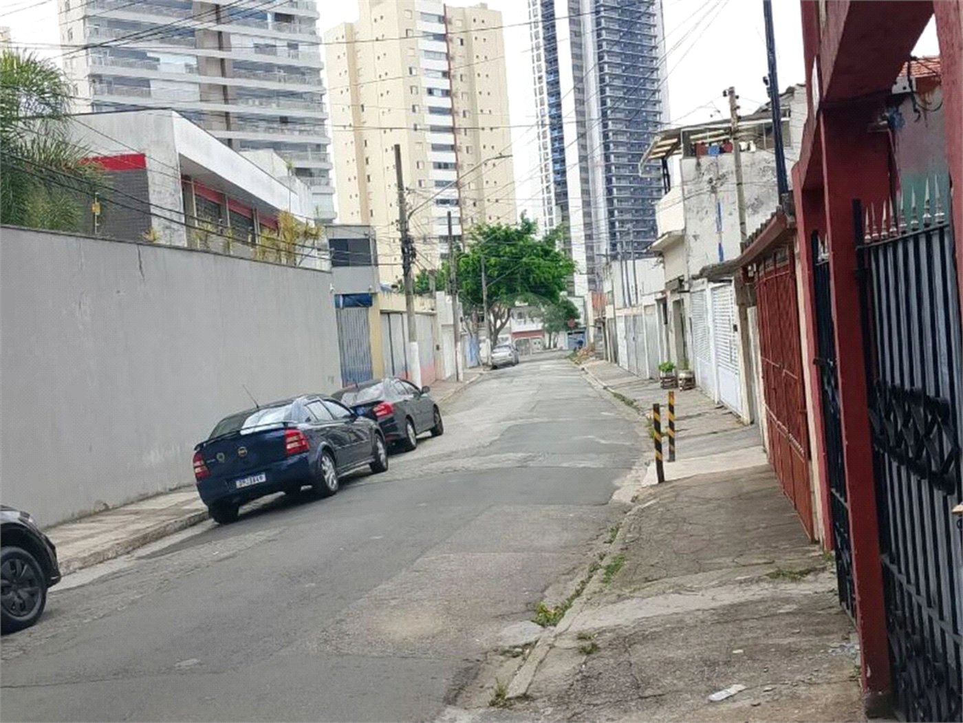 Sobrado à venda com 3 quartos, sendo 1 suíte,  em Vila Firmiano Pinto, São Paulo, SP