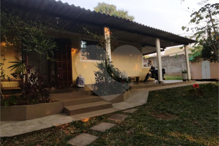 Chácara à venda com 4 quartos, sendo 1 suíte, em Vila Santa Helena, Atibaia, SP