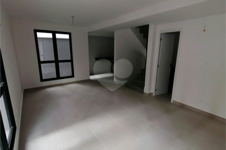 Casa à venda ou para alugar com 3 quartos, sendo 1 suíte,  no condomínio Cube Tutóia, São Paulo - SP