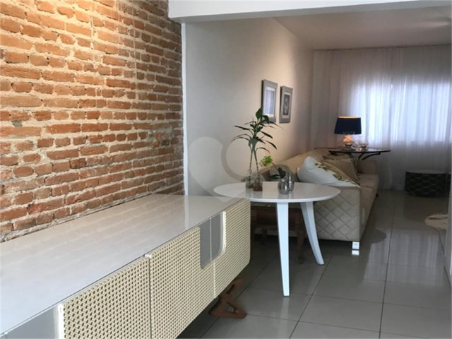 Sobrado à venda com 3 quartos, sendo 1 suíte,  em Santa Teresinha, São Paulo, SP