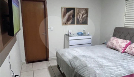 Casa à venda com 2 quartos, sendo 1 suíte,  em Ipiranga, Ribeirão Preto, SP