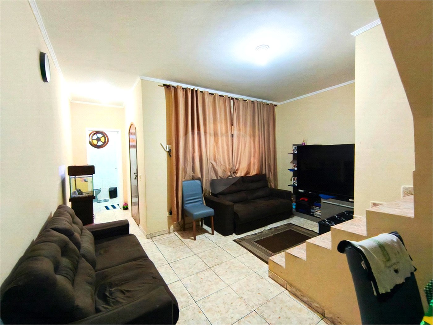 Casa à venda com 3 quartos, sendo 1 suíte, no condomínio Res Crisciúma, São Paulo - SP