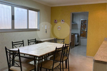 Sobrado à venda com 3 quartos em Água Fria, São Paulo, SP
